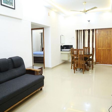 Down Town Holidays Thiruvananthapuram ภายนอก รูปภาพ